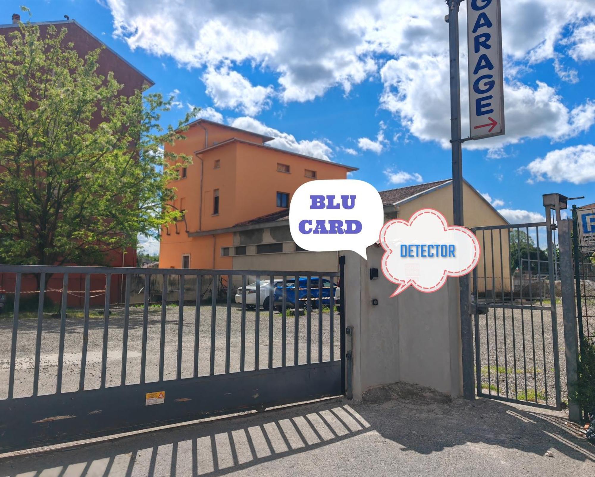 Parma Express Traveller'S Lodging Front Station Fs Parking Exterior foto